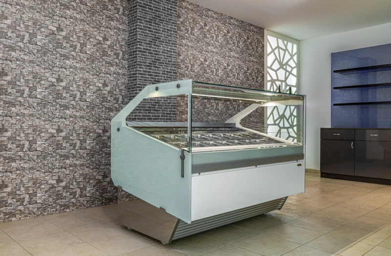 Yekpare poliüretan kasası ve ısıtmalı özel üretim camları sayesinde dondurmalar Sevel soğutma kalitesinde muhafaza edilir